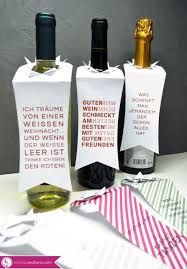 Wein Verpacken Mit Wein Etikett Kiebitz Creations Geschenke Verpacken Weinflasche Wein Verpackung Wein Geschenke