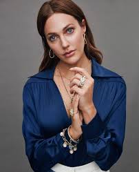 Hair Ibrahimzengin Make Up Omerfarukdinc Styling Pinaraytas Turkish Beauty Meryem Uzerli Beauty