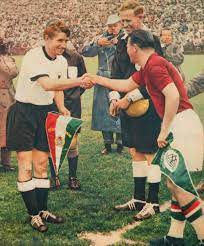 4 luglio 1954, 16:00 partita terminata. 1954 Germania Ovest Ungheria 3 2 Il Tramonto Senza Fine Dell Aranycsapat Storie Fuorigioco