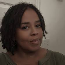 Since everyone claims they love their mom. When is her birthday 🎂🎉🥰🥰🇺🇸