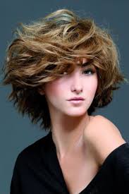 La coloration est blonde, coupe de cheveux courte #cheveux #court #boyish #hair more. Toutes Les Coupes De Cheveux Femme Tendance En 2021 Doctissimo