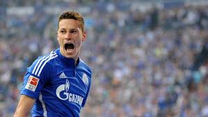 He is known for his ability to use both feet, his speed, and the power of his shot. Bundesliga Julian Draxler Paris Saint Germain S Wing Magician Made In The Bundesliga