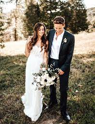 Behind The Scenes Of My Wedding Day Halfway Hippie Com My Wedding Day Celebrity Wedding Dresses Classic Wedding Dress