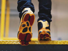 Black And Yellow 13s Melo Air Jordan 13 Melo Class Of 2002 Exclusive Kicks Images On Feet Www Anpkick Com Air Jordans Jordan 13 Jordans