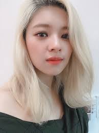 TWICE's new selcas for #BETTER