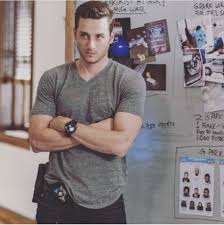 A showman introduces a small coastal town to a unique movie experience and capitalises on the cuban missile crisis hysteria with a kitschy horror extravaganza combining film effects, stage props and actors in rubber suit. Jesse Lee Soffer Nbc Chicago Pd Jesse Lee Chicago Pd Halstead