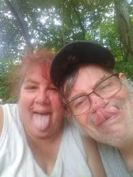 00-04 jeep grand Cherokee 42RE transmission and transfer case, 182,000  miles shifts amazing. $400 obo possible trades.