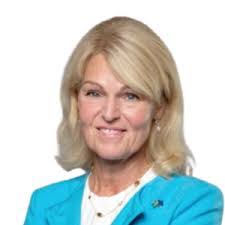 Anna Hallberg's Instagram, Twitter & Facebook