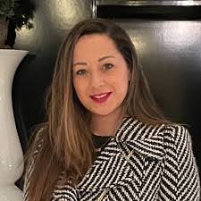 Nadia Dyer's Instagram, Twitter & Facebook