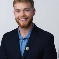 I'm pleased to have joined an amazing team at Lightenco as the new  Marketing and Communication Coordinator.