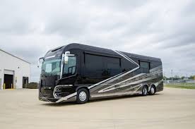 Best price request fort worth, tx (928 miles) 2008 newell 43. 2 Million Porsche Designed Newell Coach Rv Has A Full Bedroom