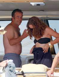 Que el chaval, que acaba de graduarse en la universidad de california, guarda. Blanca Suelves Aniversario De Boda En El Mar