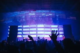 Snap your fingers at one to focus them on your voice. Dekmantel A Mesmerising Night In Sao Paulo Thank You All Facebook