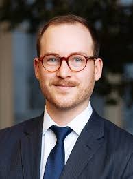 Cynthia Kubitz's Instagram, Twitter & Facebook