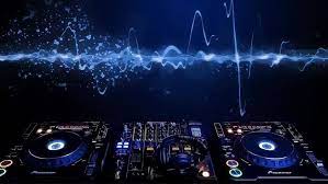 Die beste online dj software um soundcloud musik und youtube videos gratis zu remixen! Musik Dj Remix Home Facebook