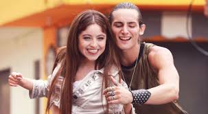 Emilio osorio es uno de los actores juveniles que vive uno de los mejores momentos profesionales del momento al haber formado parte, en años recientes, de telenovelas como 'mi marido tiene más familia' y ' qué le pasa a mi familia? Emilio Osorio Y Karol Sevilla Tuvieron Un Romance Lo Confirmo Yuri