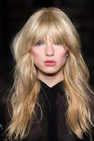 Cute Ways To Fake A Big Hair Change While Keeping Length Long Shaggy Haircuts Long Hair Styles Blonde Hair With Bangs