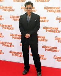 Aside from johnny depp height of 178 cm (5 ft 10.08 in), in 2015, he got married to amber heard. Pin On Celebrities People