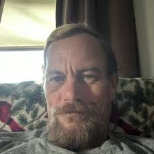 Tips for burning fire wood efficiently by mixing green and dry wood