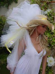 Pin By Mandie Stephen On Wedding Dresses Veils Wedding Bridal Veils Bridal Bridal Veil