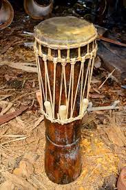 Alat musik ini biasanya digunakan sebagai pengiring acara adat yang berupa pentas kesenian yang berada di lingkup kalimantan barat. 47 Alat Musik Tradisional Indonesia Beserta Asal Dan Penjelasannya