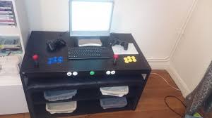 Borne D Arcade Avec Banc Lack Et Mosjo Avec Images Borne Arcade Arcade Bancs