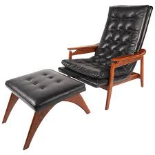 Mid Century Modern Tufted Vinyl Lounge Chair And Ottoman Mid Century Lounge Chairs Mid Century Chair Chair And Ottoman Set