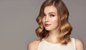 Straighten out your bangs or keep them curly, it is your choice. Hairstyles For Short Curly Hair Fashion Gone Rogue
