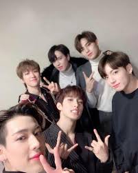 Jungkook X 97 Line Dengan Gambar Wattpad Seventeen Meme