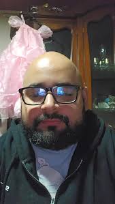 Hasta la cara de santo le queda a mi latin.. #fyp