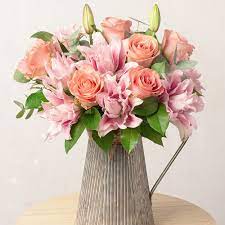 Freddie's flowers — fresh flowers, weekly, delivered to your door. Flower Delivery Bunches