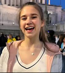 Karolina Protsenko, talented singer and violinist