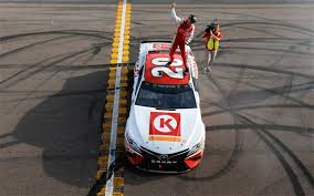 Tv channel and streaming info. Nascar Notes Matt Kenseth A Class Act Phoenix Win Likely Last Of His Career