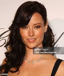 Amelia Cooke's Instagram, Twitter & Facebook