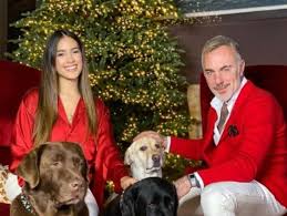 Gianluca vacchi net worth gianluca vacchi's net worth is estimated at 300 million dollars (or some sources say 450 million dollars). Hqsi17nxh 678m