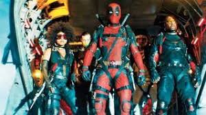 Although the box just says english for subtitles and languages, i checked the disc, and it's actually Cliftonaser Twitch