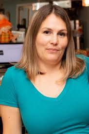 Gina Drago's Instagram, Twitter & Facebook