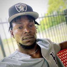 Goin' through the motions, stay strong, he done been him all along 💪🏾  @Gunna