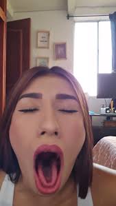 Kim uvula swallow fish part 2 - ThisVid.com
