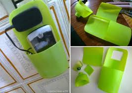 25 Diy Ideas To Recycle Your Potential Garbage Beautyharmonylife Cell Phone Charger Holder Recycling Diy Tutorial