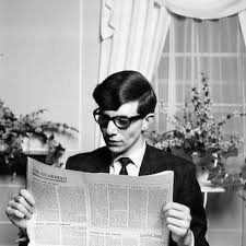 By 2005, hawking would lose all control over his hands, and now the computer is controlled with the use of a cheek muscle, one of the only muscles that hawking can still control. How Does Stephen Hawking Able To Talk Steven Hawking Stephen Hawking Celebrities Reading