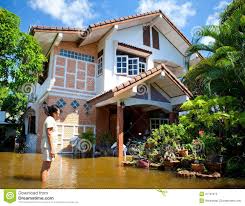 Our passion is to deliver meaningful experience for our valued customers on the road. Flutwasser Uberholt Haus In Thailand Redaktionelles Bild Bild Von Siamesisch Braun 21761375