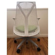 Questions about the sayl chair with fully adjustable arms? Herman Miller Sayl Desk Chair In White Green Aptdeco