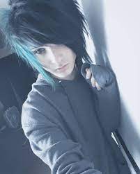 Pin By Stitch Dont Feel Quite Right On Emo Scene Boys Cute Emo Boys Emo Hair Emo Boys