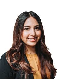 Blanca Deras's Instagram, Twitter & Facebook