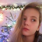 Eva Bruner's Instagram, Twitter & Facebook