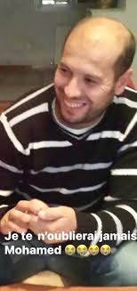 Restaurant Rahma n a larbaa Nath irathen bonne ambiance avec l'équipe qui  gagne afoudh igarzene