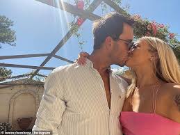 They started dating in some time ago. Bikini Influencer Tammy Hembrow Kisses Her Boyfriend Matt Poole Readsector