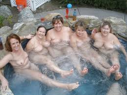 Hot Tub Groupofnudemilfs