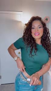 MAELYS B-flat clinically proven Crema para reafirmar la piel y desmin...